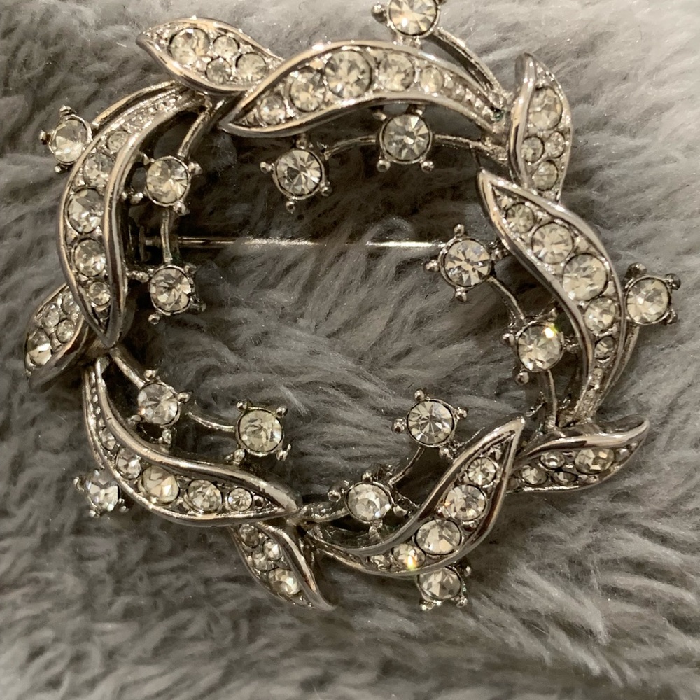 Vintage Attwood & Sawyer A&S Rhinestone‎ Crystal Reef Pin Brooch